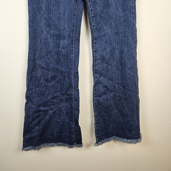 C'EST TOI Mid Rise Button Down Wide Flare Jeans Size 9/28 NWT - Picture 2 of 6